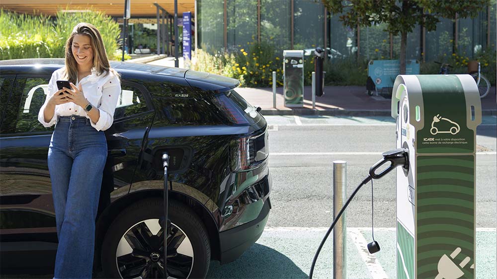 Réglementation du stationnement des véhicules électriques : ce que dit la loi