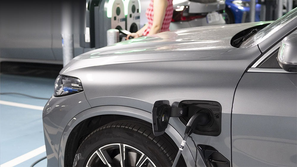 Remplacement d'une batterie de voiture électrique : prix réel, durée de vie et garanties